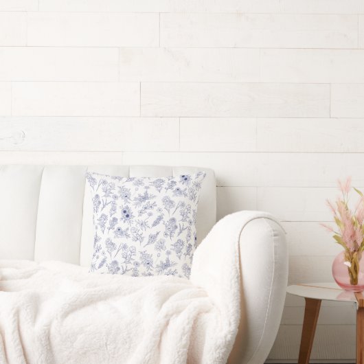 Fleur de saison Blue and White Floral Cushion クッション (ソファ)