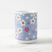 fleurs printanières sur fond bleu コーヒーマグカップ (中央)