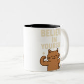 Flexing やる気を起こさせる Cat - 「自分で信じ」 ツートーンマグカップ (正面右)