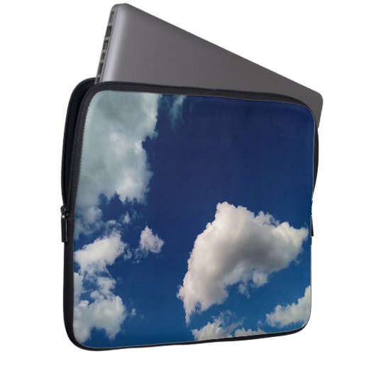Floating clouds ラップトップスリーブ (正面右)