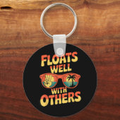 Floats Well With Others Fun Pool Float Summer Men キーホルダー (正面)