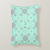 Flora Royale Decorative Accent Pillow アクセントクッション (正面(垂直))