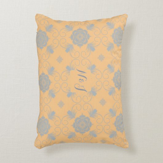 Flora Royale Decorative Accent Pillow アクセントクッション (正面(垂直))