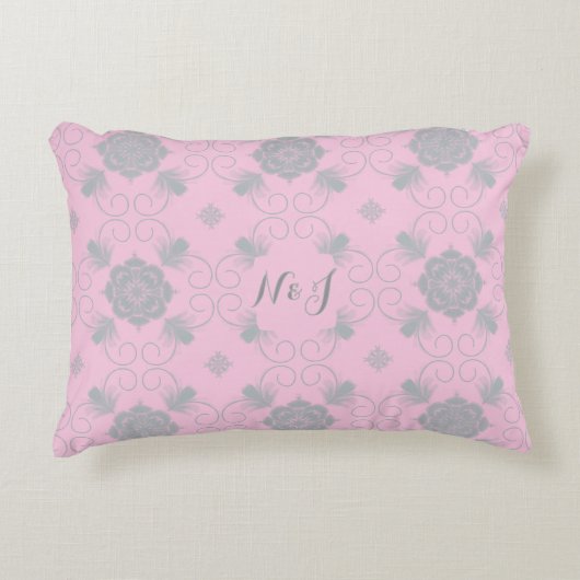 Flora Royale Decorative Accent Pillow アクセントクッション (正面)