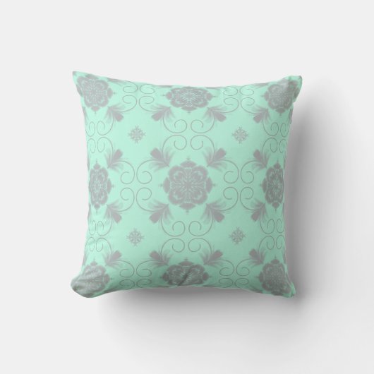 Flora Royale Decorative Throw Pillow クッション (正面)