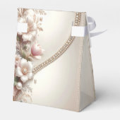 Floral and Pearl Embellishments Favor Box フェイバーボックス (裏面サイド)