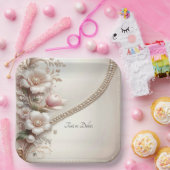Floral and Pearl Embellishments Paper Plate ペーパープレート (パーティー)