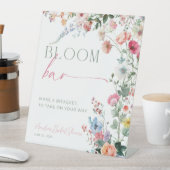 Floral Bloom Bar Wildflower Bridal Shower Sign 台座サイン (インサイチュ)