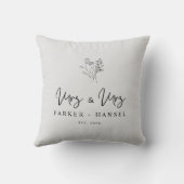 Floral Bouquet MRS & MRS Quote Lesbian Couple クッション (裏面)