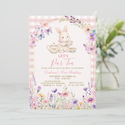 Floral Bunny Tea Party Birthday Pink Gingham 招待状 (スタンド正面)