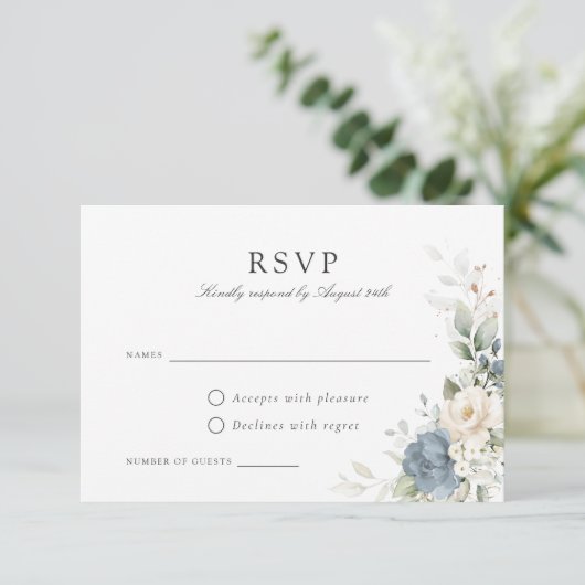 Floral Dusty Blue Greenery Wedding RSVP Card 招待状 (スタンド正面)