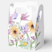 Floral Elegance Tee – Soft Pastel Blooms  フェイバーボックス (オープン)