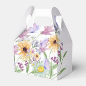 Floral Elegance Tee – Soft Pastel Blooms  フェイバーボックス (正面サイド)