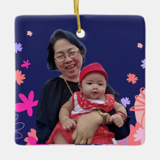 Floral first christmas as grandma セラミックオーナメント (正面)