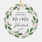 Floral Greenery Wreath Our First Christmas セラミックオーナメント (裏面)