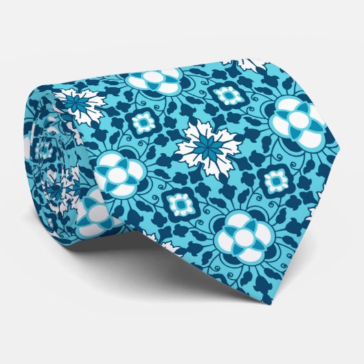 Floral Moroccan Tile, Indigo, Sky Blue and White ネクタイ (ロール)