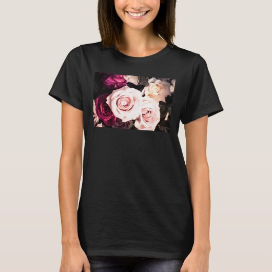  Floral Pastel Pink Rose Photography Tシャツ (正面)