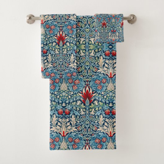 Floral pattern on green leaves blue background バスタオルセット (インサイチュ)