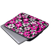 Floral Pattern Pink Grey White Black  ラップトップスリーブ (正面下部)