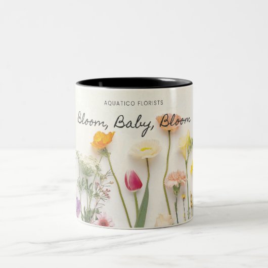 Floral Pattern Vibrant Coffee ツートーンマグカップ (中央)