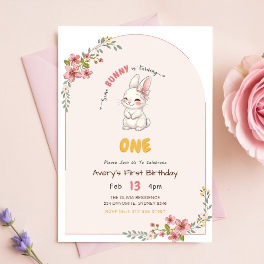Floral Pink Gingham Rabbit Bunny Girl 1st Birthday 招待状
