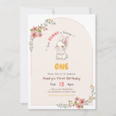 Floral Pink Gingham Rabbit Bunny Girl 1st Birthday 招待状 (正面)