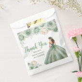 Floral Princess in a Sage Green Dress Quinceanera フェイバーバッグ (封をした状態)