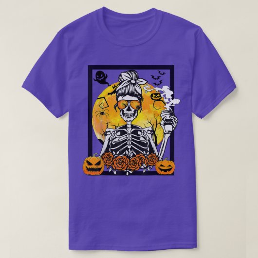 Floral Pumpkin Skeleton Messy Bun Drinking Coffee Tシャツ (デザイン正面)