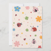 Floral Red Pink One Cute Bug Ladybug 1st Birthday 招待状 (裏面)