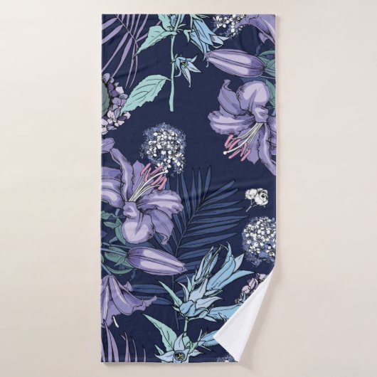 Floral seamless pattern. There are Lily, Hydrangea バスタオル (バスタオル)