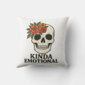 Floral Skull Aesthetic with Soft Emotional Touch クッション (裏面)