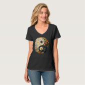 Floral Taoism Yin Yang Symbol on Flower Taijitu Yi Tシャツ (正面フル)