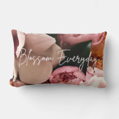 Floral Watercolor Botanical Pillow ランバークッション (正面)