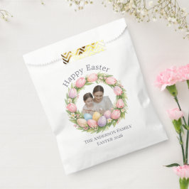 Floral Wreath & Family Photo Personalized Easter フェイバーバッグ
