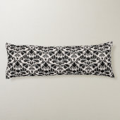 Flourish Damask Big Pattern Black on Cream ボディピロー (裏面)