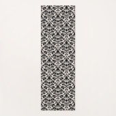Flourish Damask Pattern Black on Cream ヨガマット (正面)