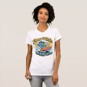 Flow With The Happy Waves Retro Surf Vibes Women's Tシャツ (正面フル)