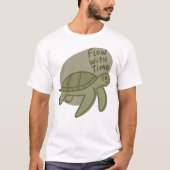 Flow With Time Sea Turtle Illustration Tシャツ (正面)