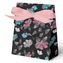 Flower and Butterflies Pattern 