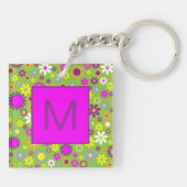 Flower Power Bright Green and Pink Monogrammed キーホルダー (裏面)