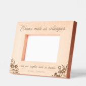 Flowers仕事仲間が木枠に彫り込んだ名前を付ける レーザー彫刻フレーム (左)