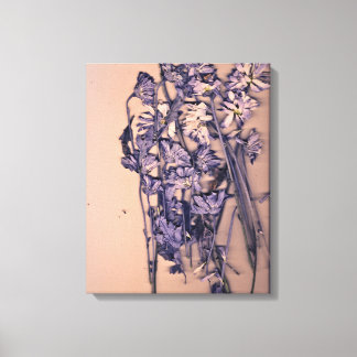 Flowers in a pink light キャンバスプリント