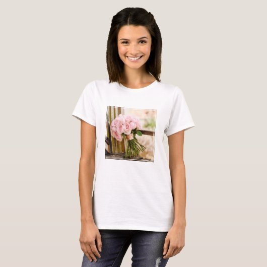 Flowers | Pink Rose Bouquet Tシャツ (正面フル)