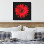 Flowers | Red Gerbera Daisy キャンバスプリント (インサイチュ (寝室))