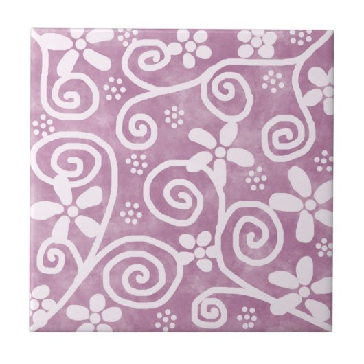 Flowers Swirls Dusty Pink White Pattern Whimsical タイル (正面)