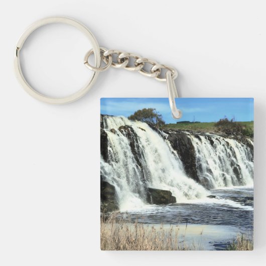 Flowing Waters of Hopkins Falls キーホルダー (正面)