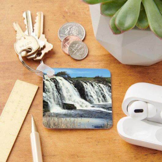Flowing Waters of Hopkins Falls キーホルダー (デスク)