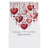 Fluffy Red Floral Heart Baby Shower ミディアムペーパーバッグ (裏面)