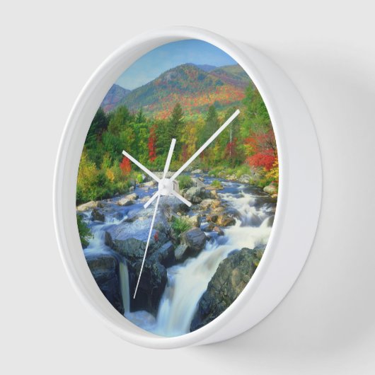 Flume Falls | Adirondack Mountains 壁時計 (傾斜)
