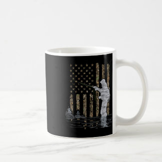 Fly Fishing Fisherman American Flag Camouflage Fly コーヒーマグカップ